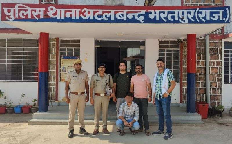 चमोली पुलिस ने साइबर धोखाधड़ी करने वाले अन्तर्राज्यीय गैंग के 01 शातिर साइबर ठग को राजस्थान से दबोच कर पहुंचाया सलाखों के पीछे